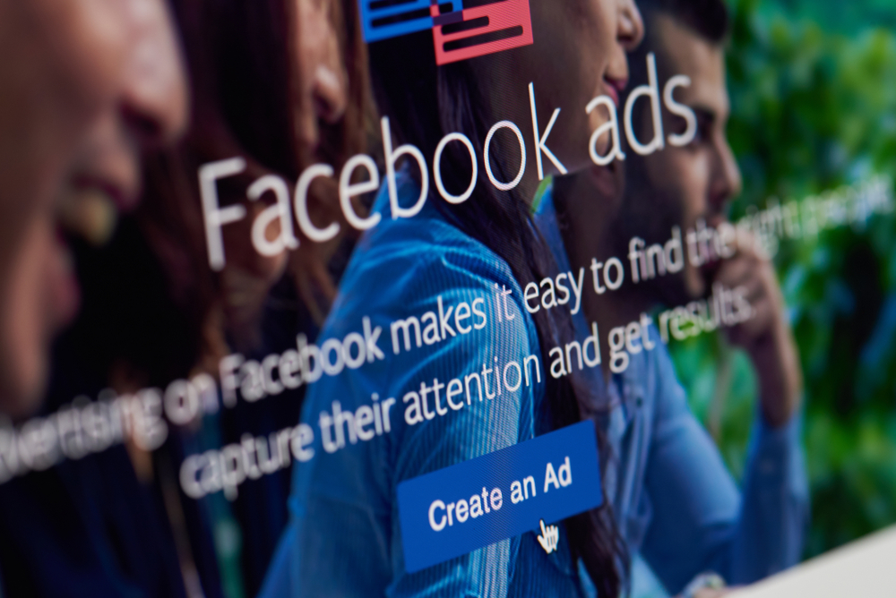 Facebook Advertising Cinema8