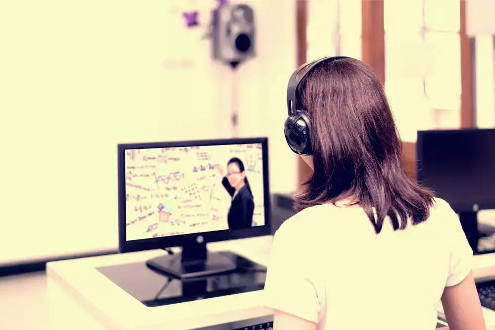5 Reasons To Use Interactive Videos for E-learning